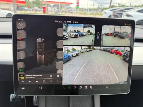 Used 2023 Tesla Model Y Performance AWD/4WD image 16