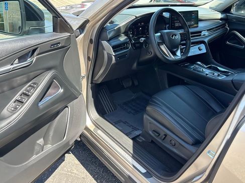 Certified 2026 INFINITI QX60 Luxe w/ Cargo Package FWD image 15
