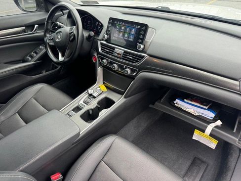 Used 2021 Honda Accord Sport image 9