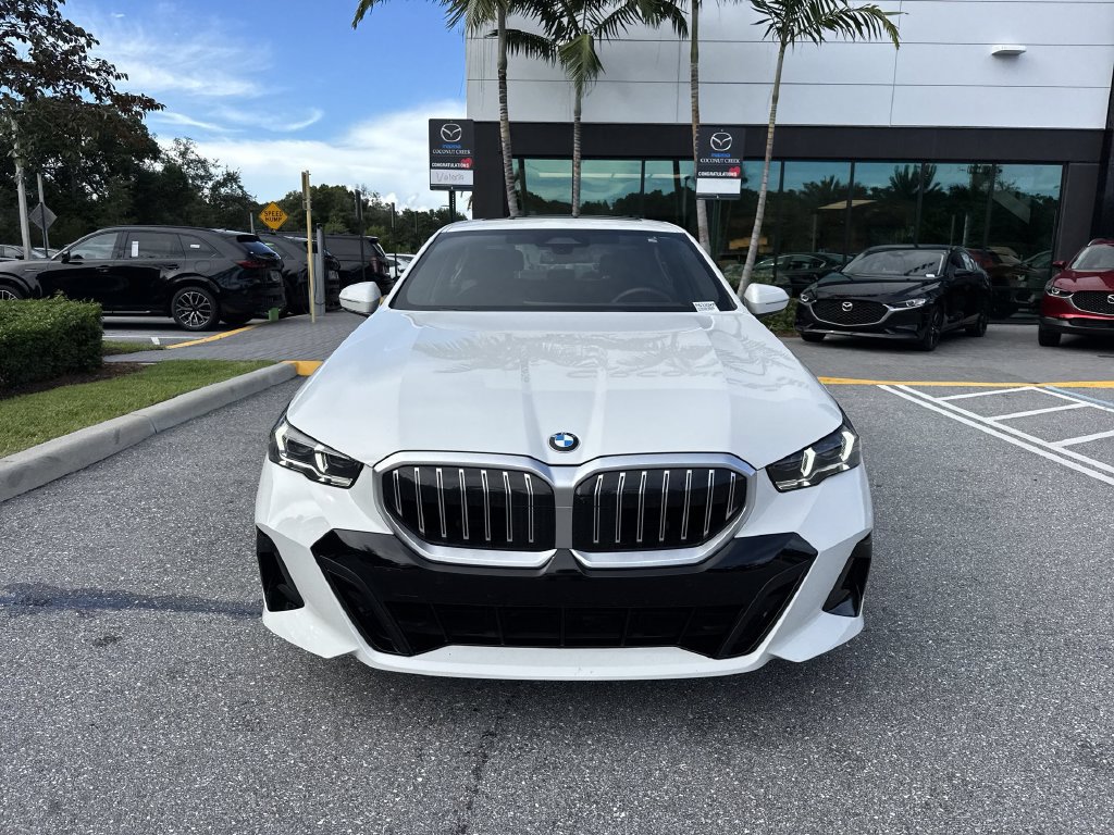 Used 2026 BMW 530i xDrive AWD/4WD image 8