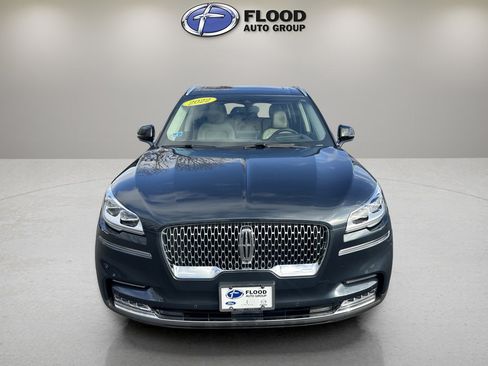 Certified 2022 Lincoln Aviator Reserve w/ Equipment Group 201A image 2