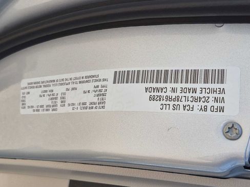 Used 2023 Chrysler Pacifica Touring-L FWD image 31