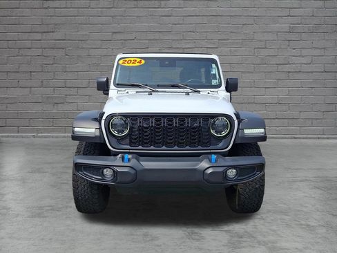 Used 2024 Jeep Wrangler Unlimited AWD/4WD image 4