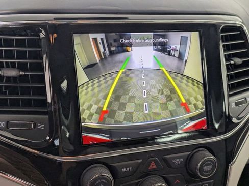 Used 2021 Jeep Grand Cherokee Summit RWD image 21
