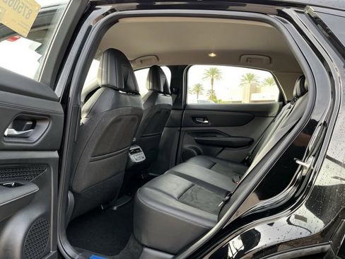 Used 2023 Nissan Ariya ENGAGE e-4ORCE image 14