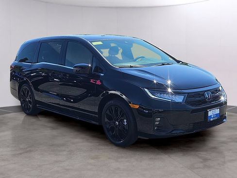 Certified 2026 Honda Odyssey Sport-L image 3