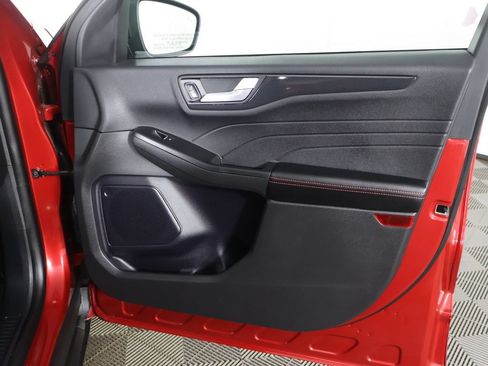 Used 2024 Ford Escape ST-Line FWD image 25