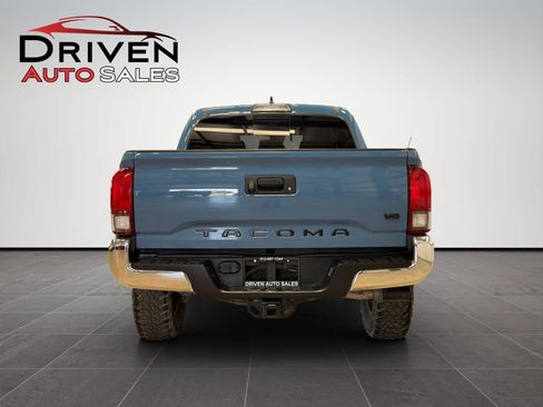 Used 2019 Toyota Tacoma TRD Off-Road AWD/4WD image 5