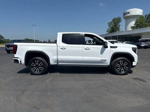 Certified 2022 GMC Sierra 1500 AT4 w/ AT4 Premium Package AWD/4WD image 6