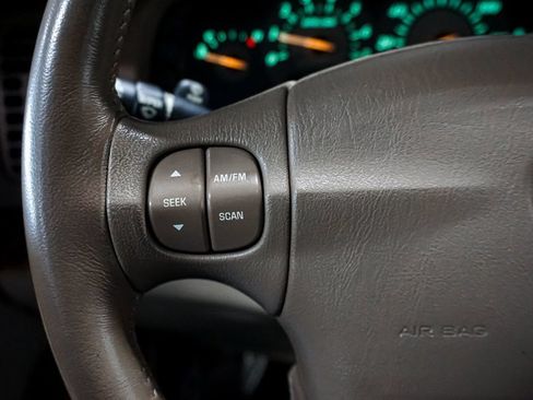 Used 2004 Buick Park Avenue Ultra w/ Ultra Luxury Package FWD image 38