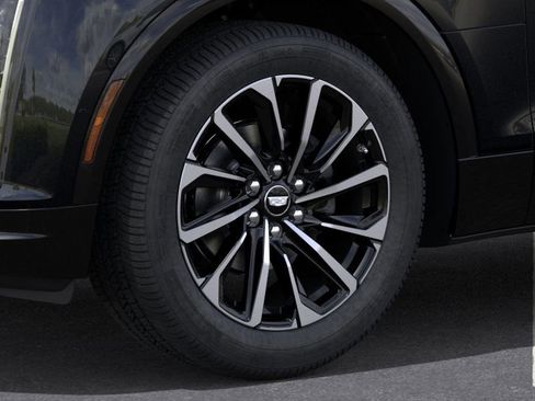 New 2025 Cadillac Lyriq Sport image 9