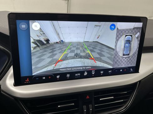 Certified 2024 Ford Escape Platinum image 6