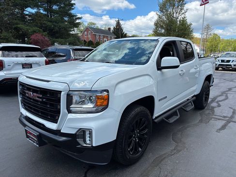 Used 2022 GMC Canyon Elevation w/ Elevation Premium Package AWD/4WD image 3