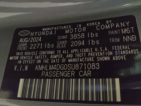 Used 2025 Hyundai Elantra Sport w/ Cargo Package FWD image 33