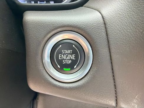 Used 2023 GMC Yukon XL SLT RWD image 23