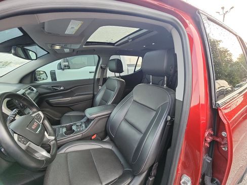 Used 2023 GMC Acadia SLT w/ Elevation Edition FWD image 18