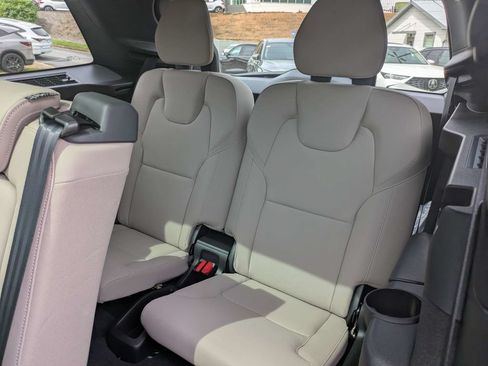 Used 2026 Volvo XC90 T8 Plus w/ Protection Package AWD/4WD image 15