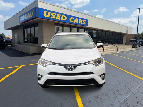 Used 2016 Toyota RAV4 XLE image 3