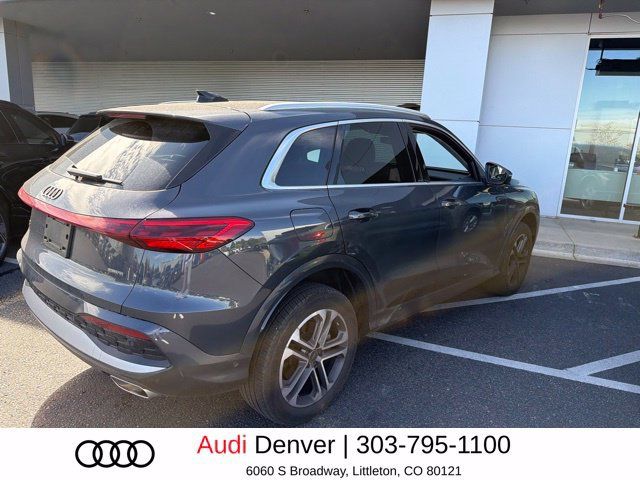 Used 2025 Audi Q5 Premium w/ Convenience Package AWD/4WD image 3
