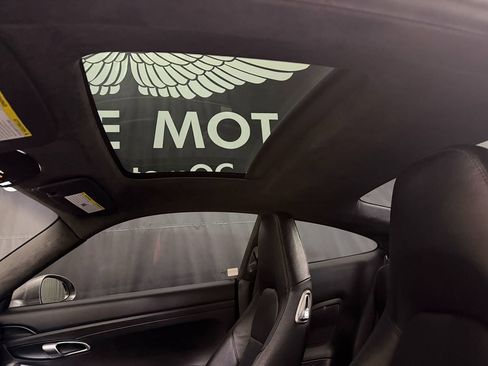 Used 2013 Porsche 911 Carrera 4S image 17