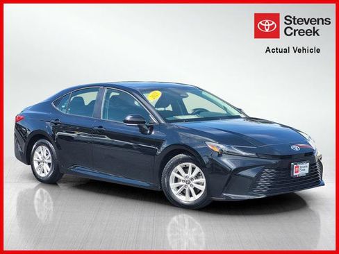 Certified 2025 Toyota Camry LE FWD image 1
