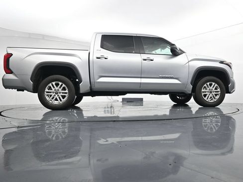 Used 2024 Toyota Tundra SR5 w/ SR5 Premium Package AWD/4WD image 38