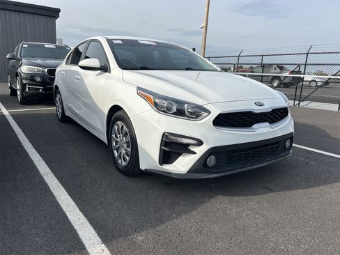 Used 2021 Kia Forte Sedan image 2