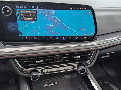 Used 2025 Chevrolet Suburban RST w/ RST Capability Package image 33