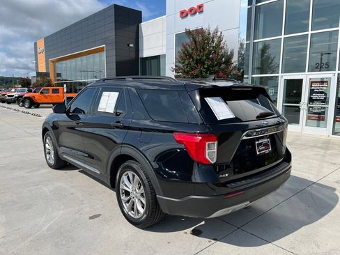 Used 2023 Ford Explorer XLT w/ Equipment Group 202A RWD image 19