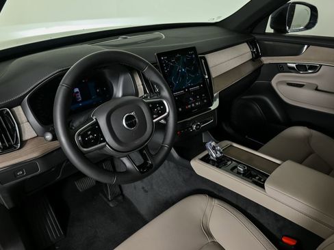 Certified 2026 Volvo XC90 B6 Plus w/ Protection Package Premier image 6