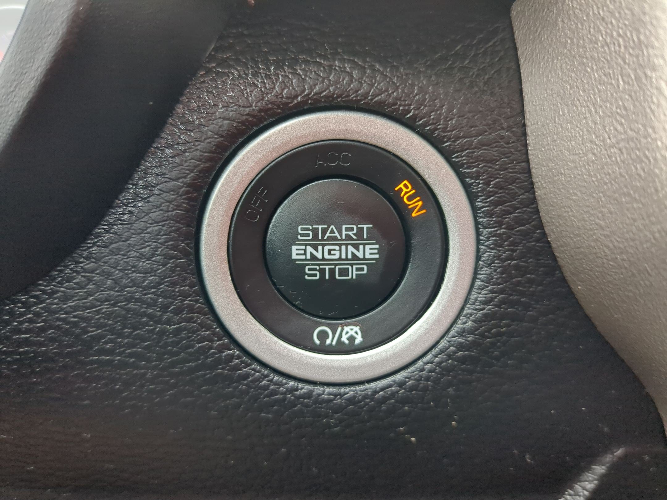 Used 2020 RAM 1500 Laramie AWD/4WD image 19