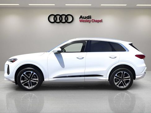 New 2026 Audi Q5 Premium w/ Convenience Package AWD/4WD image 2