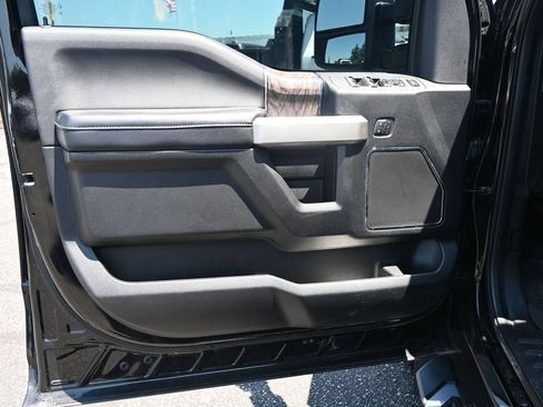 Used 2017 Ford F350 Lariat w/ Lariat Ultimate Package AWD/4WD image 20
