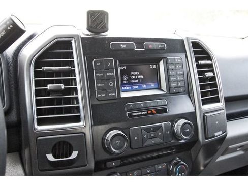 Used 2016 Ford F150 XLT RWD image 23