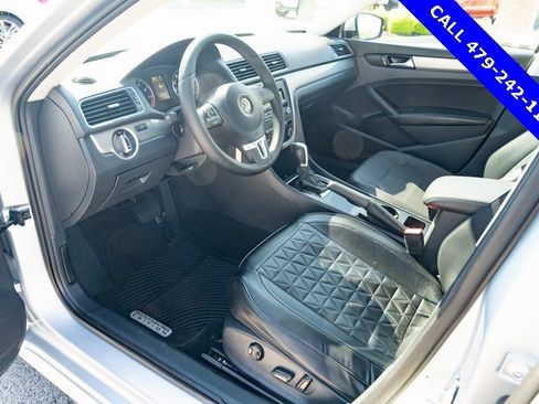 Used 2015 Volkswagen Passat 1.8T Wolfsburg Edition image 16