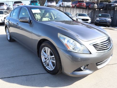 Used 2012 INFINITI G25 Journey image 9
