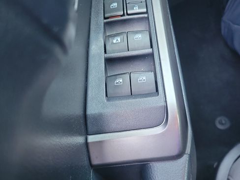 Used 2021 Toyota Tacoma SR5 RWD image 22