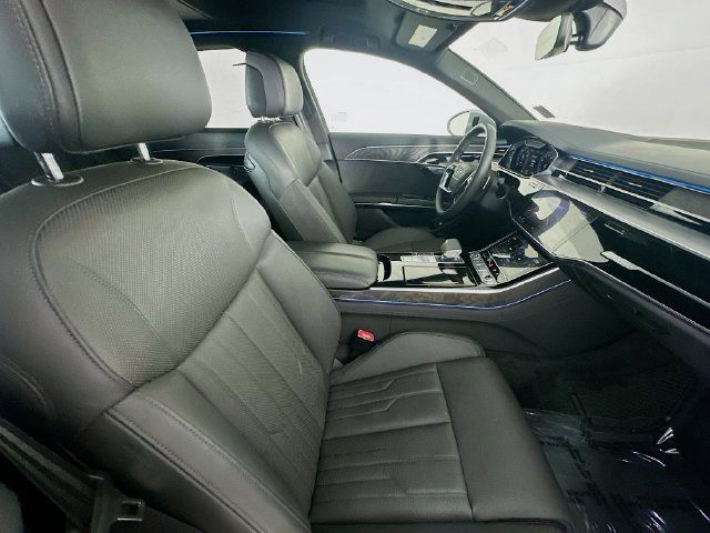 Used 2025 Audi A8 L 3.0T AWD/4WD image 29
