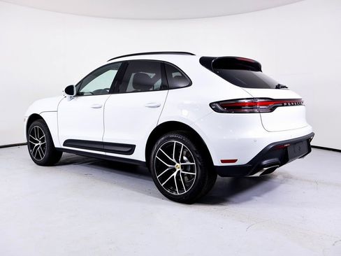 Used 2025 Porsche Macan AWD/4WD image 3