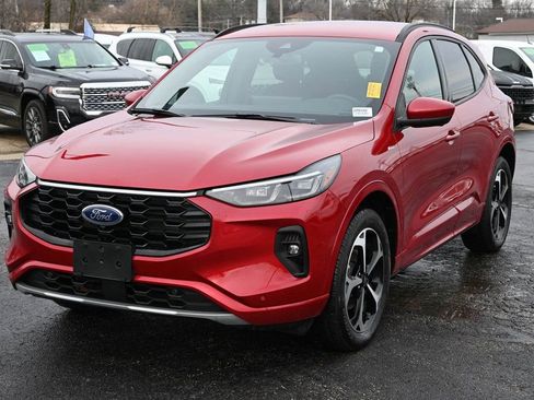Certified 2024 Ford Escape ST-Line Elite AWD/4WD image 5