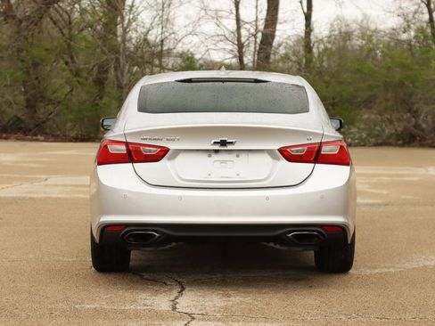 Used 2016 Chevrolet Malibu LT image 6