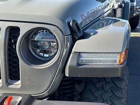 Used 2021 Jeep Gladiator Mojave image 11