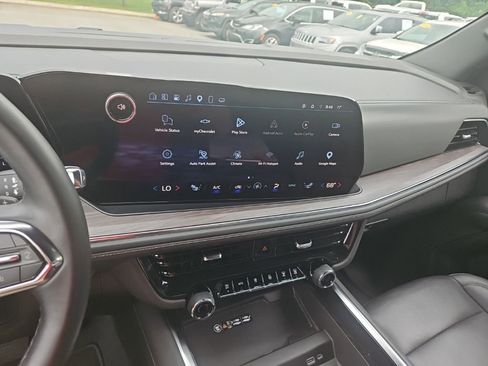 Used 2025 Chevrolet Tahoe LT AWD/4WD image 21