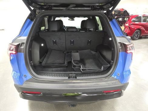 Used 2026 Chevrolet Equinox RS w/ LPO, Floor Liner Package FWD image 9