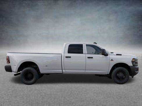 New 2026 RAM 3500 Tradesman AWD/4WD image 21