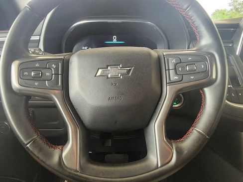 Used 2024 Chevrolet Suburban RST RWD image 29