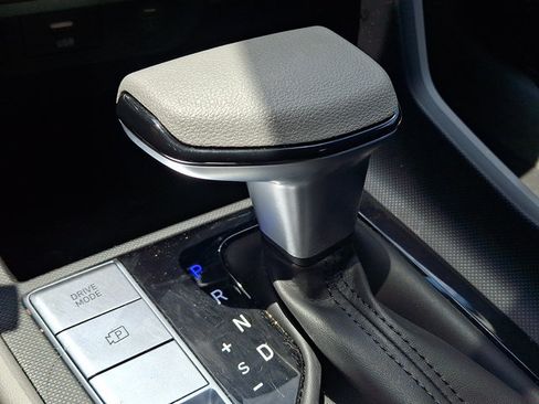 Certified 2025 Hyundai Elantra Hybrid FWD image 14