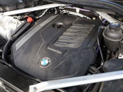 Used 2021 BMW X5 xDrive40i w/ Premium Package 2 image 9