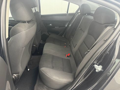 Used 2016 Chevrolet Cruze LT w/ Technology Package image 10