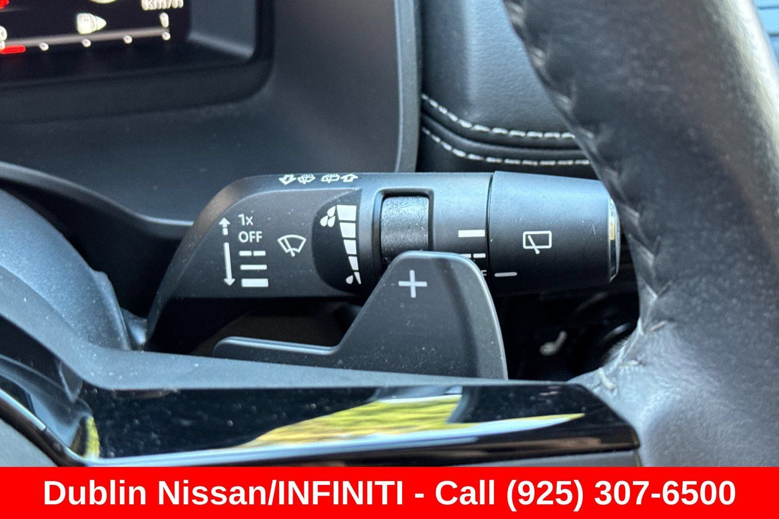 Used 2024 Nissan Rogue SL AWD/4WD image 40